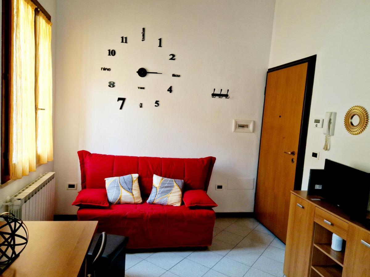 Appartamento In Centro Free Wi-Fi, Self Check-In Forli Bagian luar foto